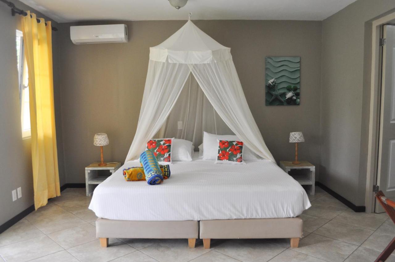Hibiscus Beach House Ян-Тил Экстерьер фото