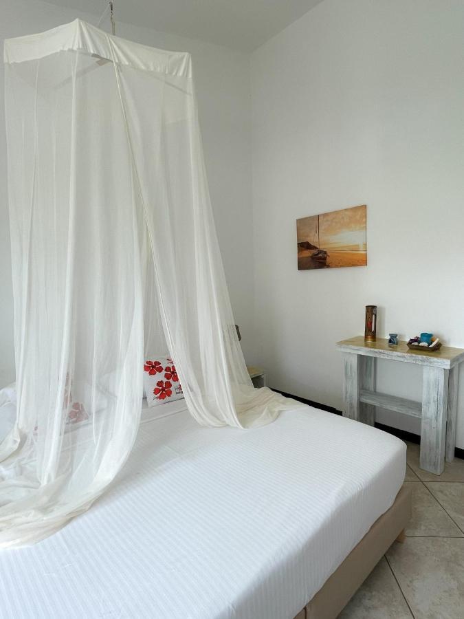 Hibiscus Beach House Ян-Тил Экстерьер фото